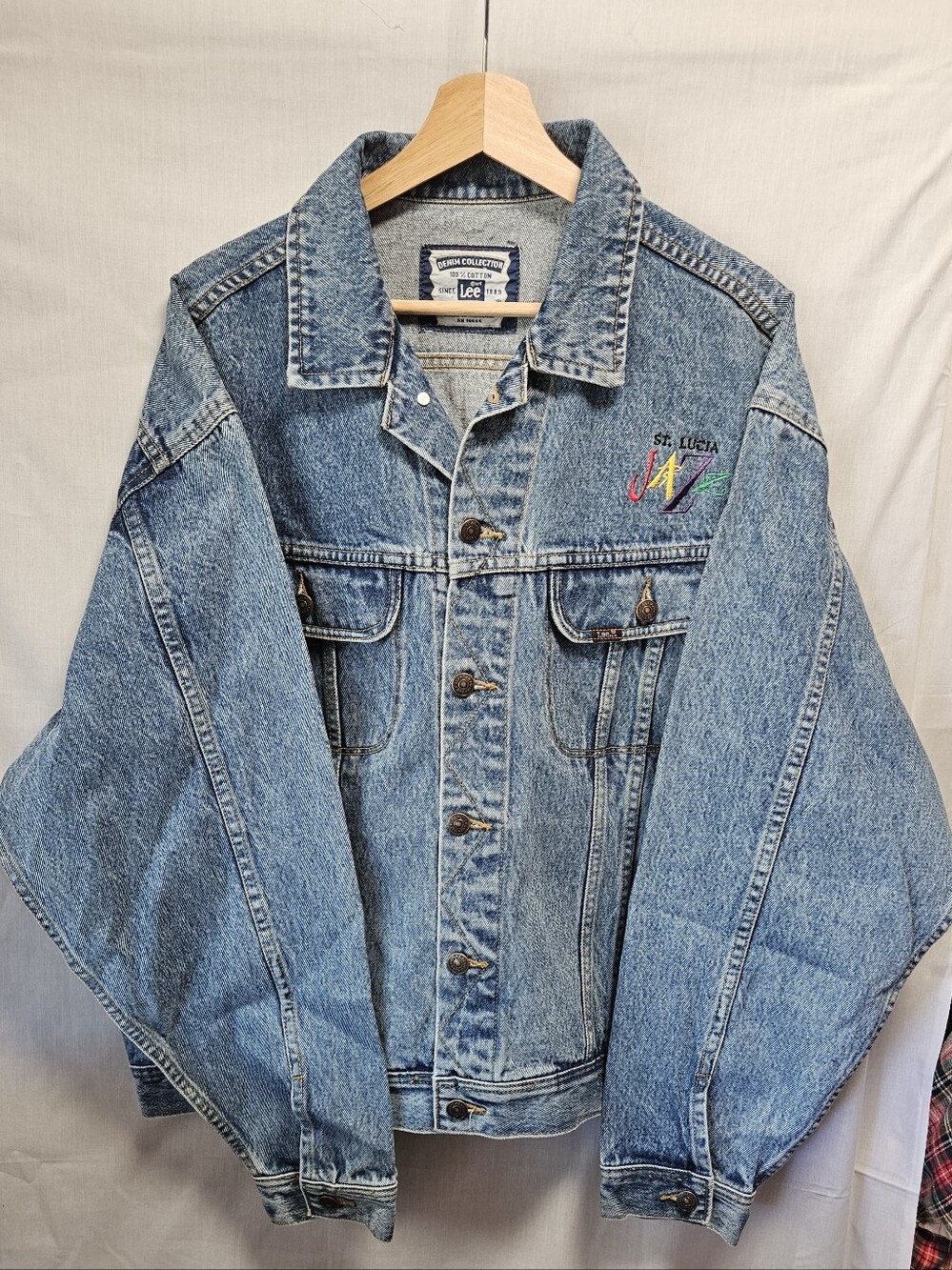 Lee Light Blue Denim 90's Jacket with Multicolor St. Lucia Jazz Embroidery sz XL - Picture 9 of 9